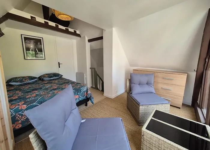 Maison Confortable Pres D'Eu, 50 M², Jardin Prive Holiday home Eu (Seine-Maritime)